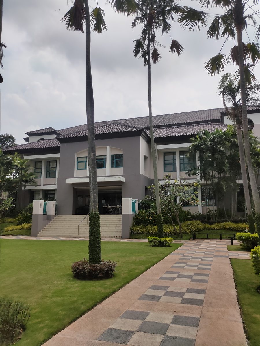 Sekolah Ciputra Surabaya