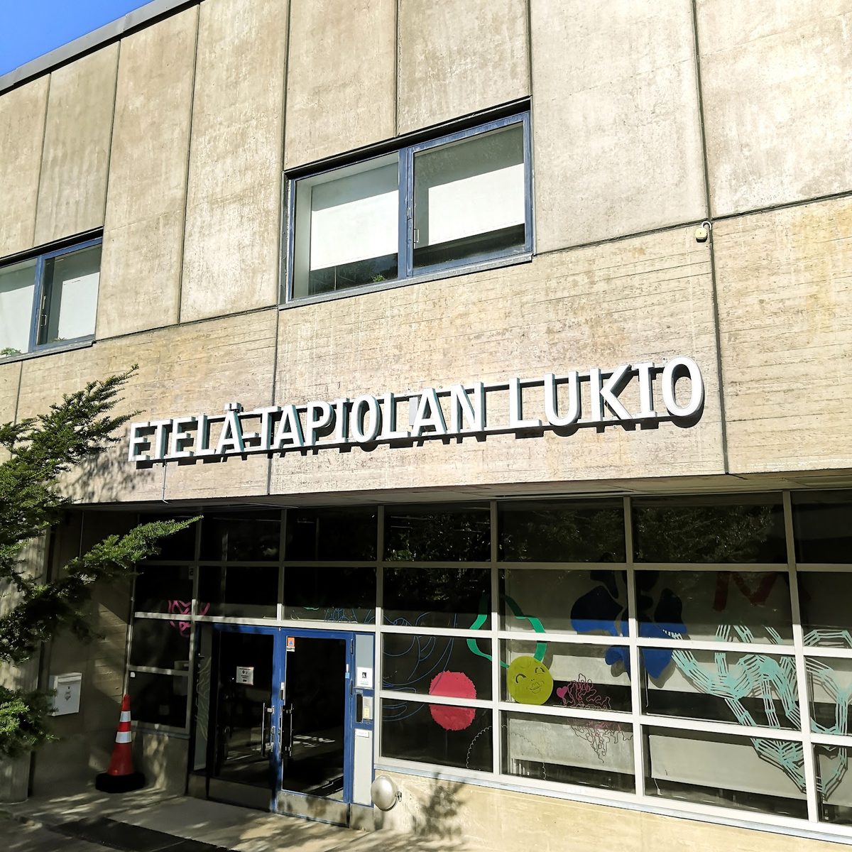 Etelä-Tapiolan lukio